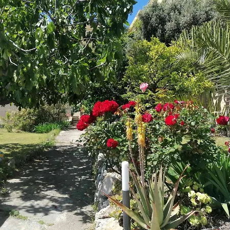Ferienhaus Jolie Gite Aux Portes De Monaco *